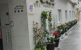 Apartamentos Turisticos Vila Praia